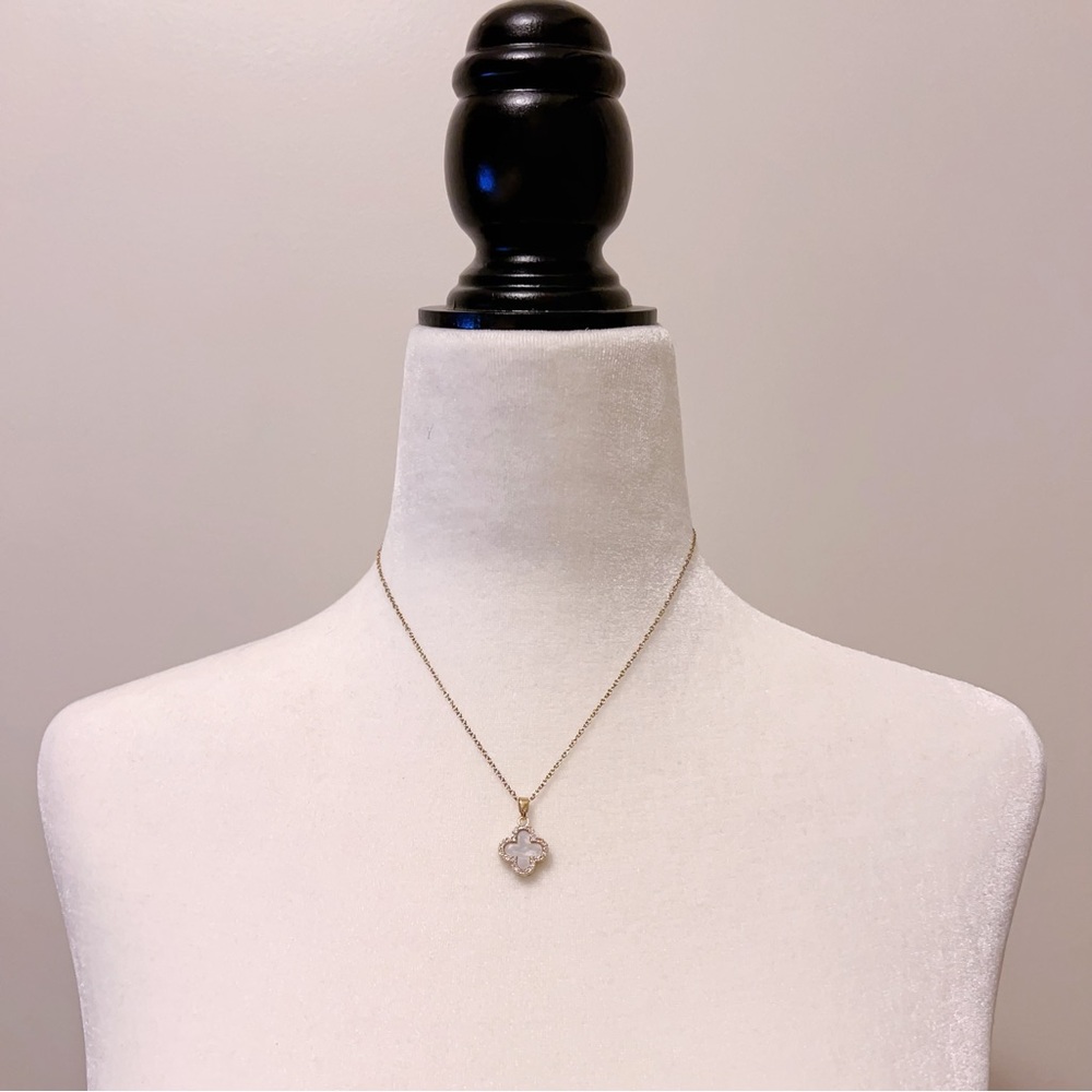 Double-Sided Clover Necklace | Mother of Pearl & Black Inlay | Stainless Steel